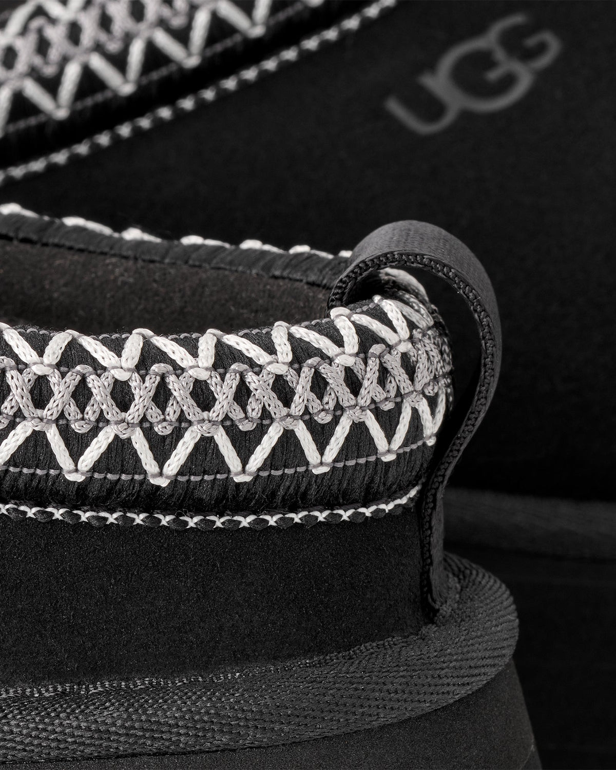 UGG Tazz II - Black